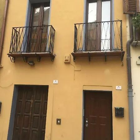 Alojamento de Acomodação e Pequeno-almoço Al Corso Cagliari