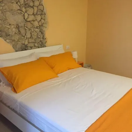 Al Corso Bed and Breakfast